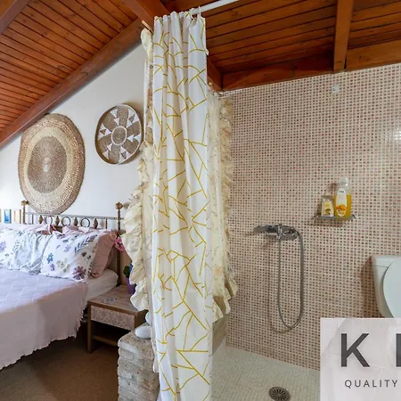 Anti-pera With Private Pool In Dilinata Village! Villa