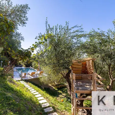 Anti-pera With Private Pool In Dilinata Village!