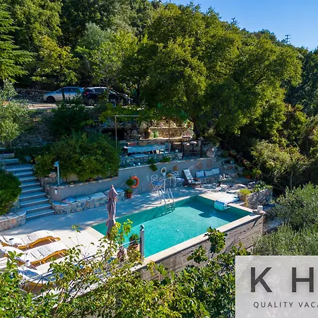Anti-pera With Private Pool In Dilinata Village! Willa
