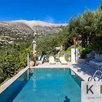 别墅 Anti-pera With Private Pool In Dilinata Village! *