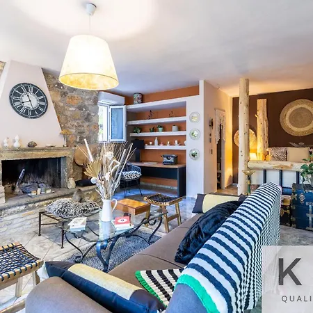 Villa Anti-pera With Private Pool In Dilinata Village! Argostoli (Kefalonia)