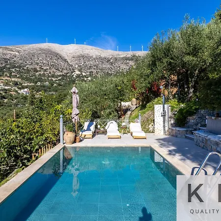 Villa Anti-pera With Private Pool In Dilinata Village! *